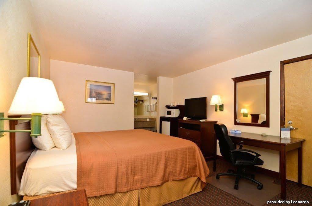 Best Western Regency Inn & Suites Gonzales Cameră foto